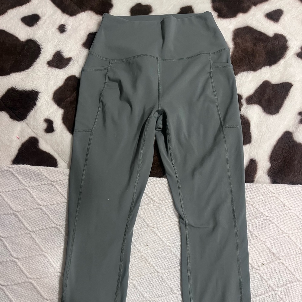 Barely worn leggings